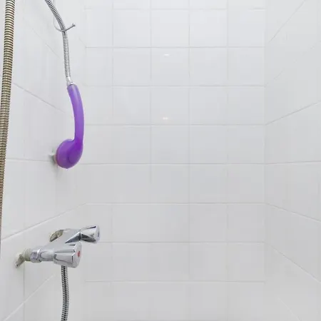 Champs Elysees Student Apartment